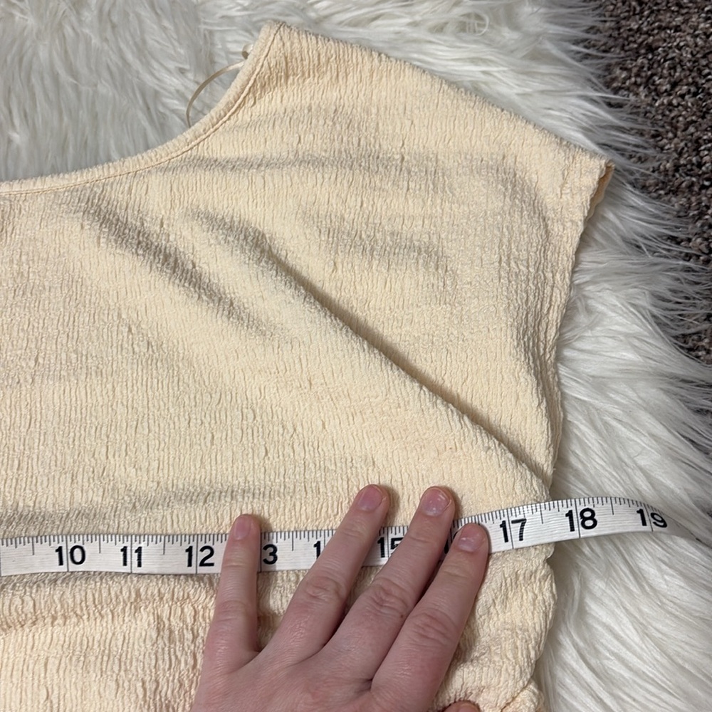 Astr Cream Textured Top - Picture 3 of 11